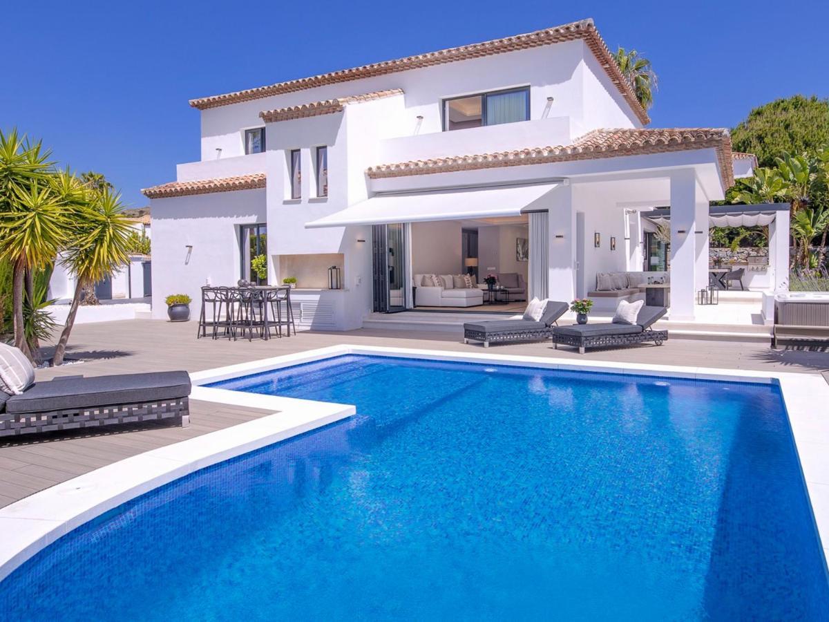 Vacation Marbella I Villa Lina, Golf Valley, Private Heated Pool, Jacuzzi, Close To The Marina Bagian luar foto