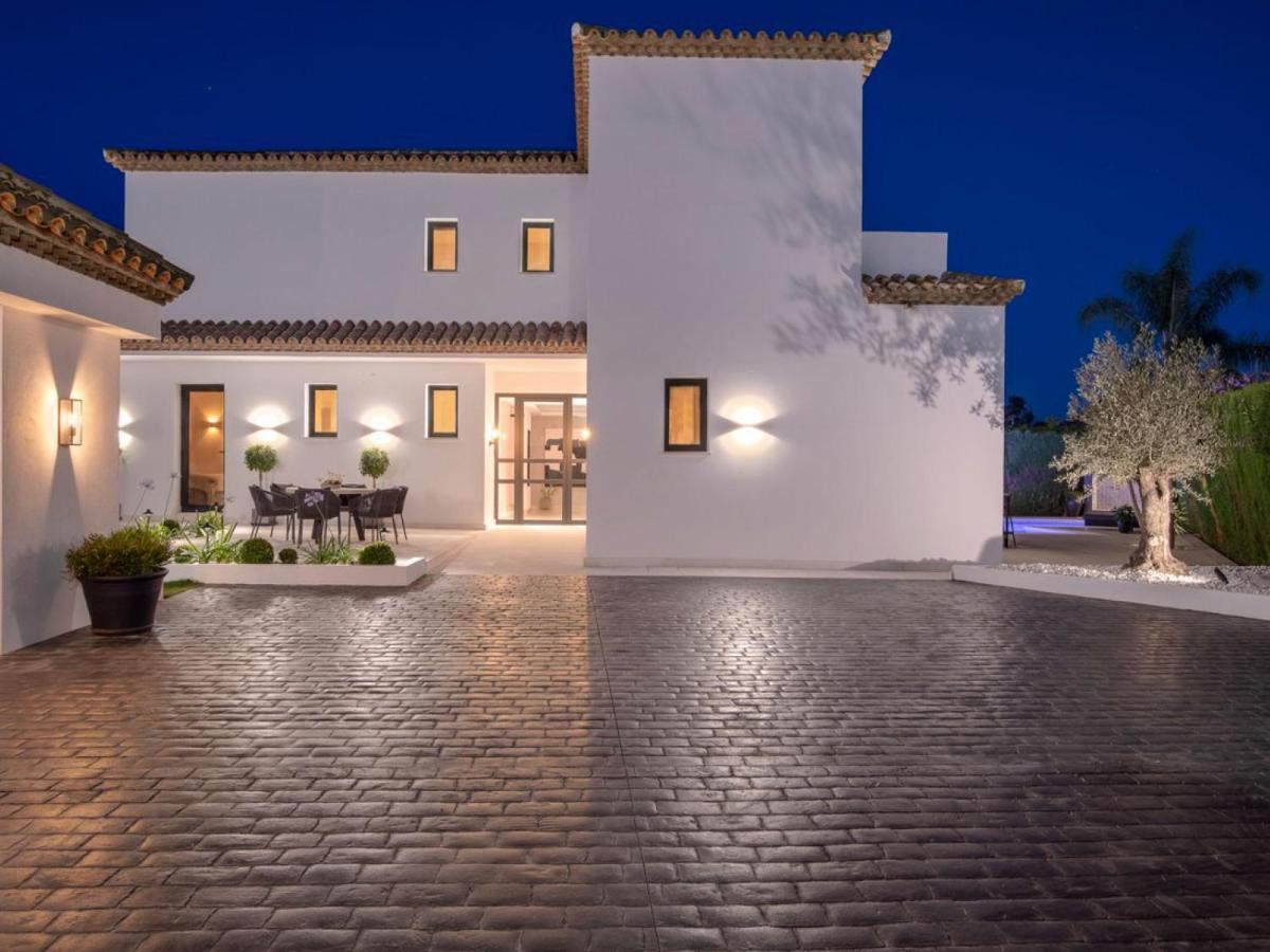 Vacation Marbella I Villa Lina, Golf Valley, Private Heated Pool, Jacuzzi, Close To The Marina Bagian luar foto